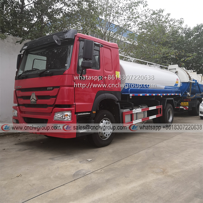 HOWO RHD 266HP 12000 liter toilet fecal suction tanker truck