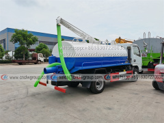 Dongfeng 4x2 5000 liter toilet fecal suction truck