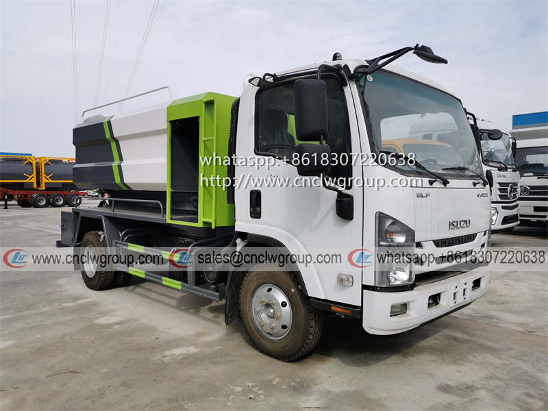 ISUZU KV600 6000 liter Sewer Cleaning Vacuum Sewage Suction Truck
