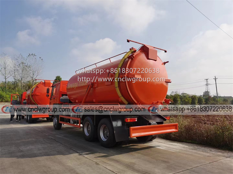 HOWO 6x6 Off-road 20m3 Vacuum Sewage Suction Truck