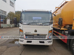 HOWO 5.5m3 high pressure cleaning drainage vacuum suction truck