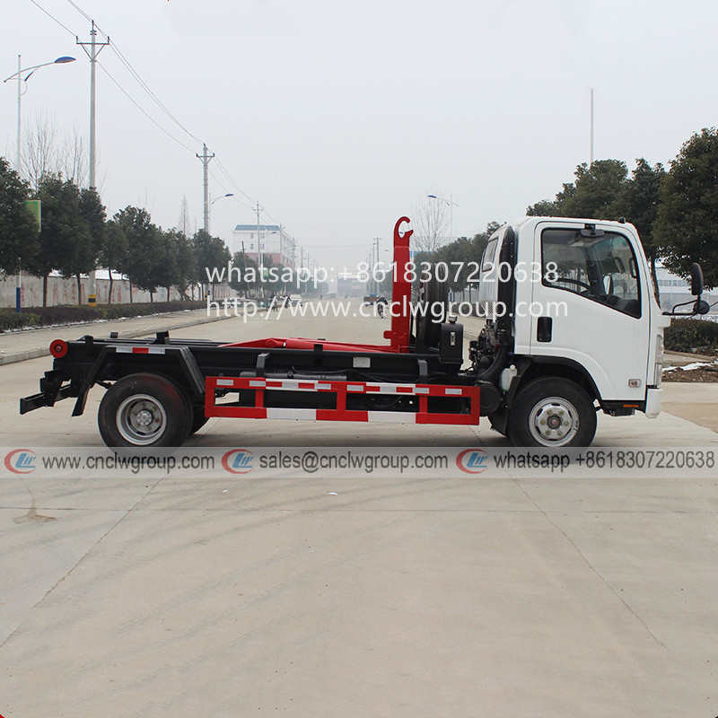 ISUZU 6-8 Ton Hook lift Garbage Truck