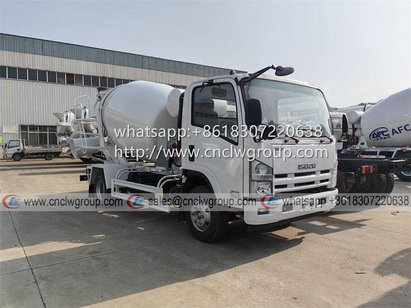 ISUZU 700P 3cbm small concrete mixer truck