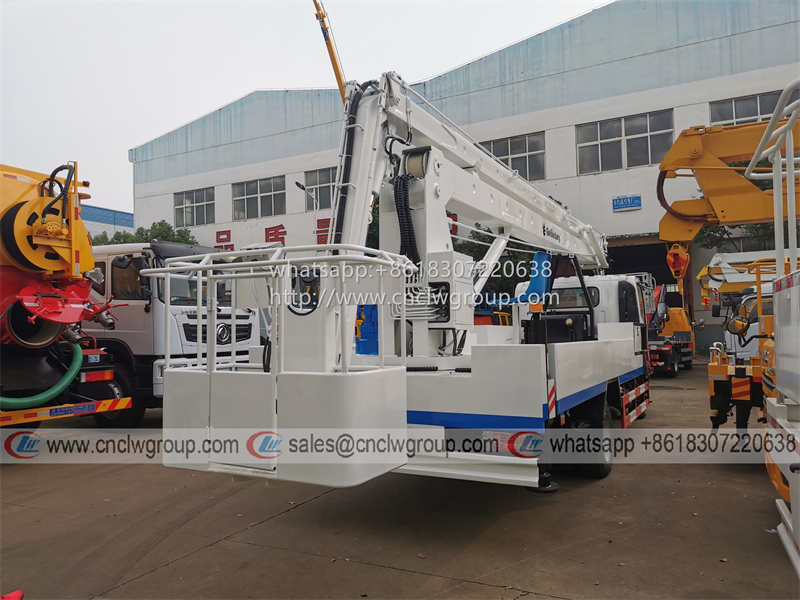 ISUZU 18m 20m 22m Articulated Boom Aerial Work Platform Truck