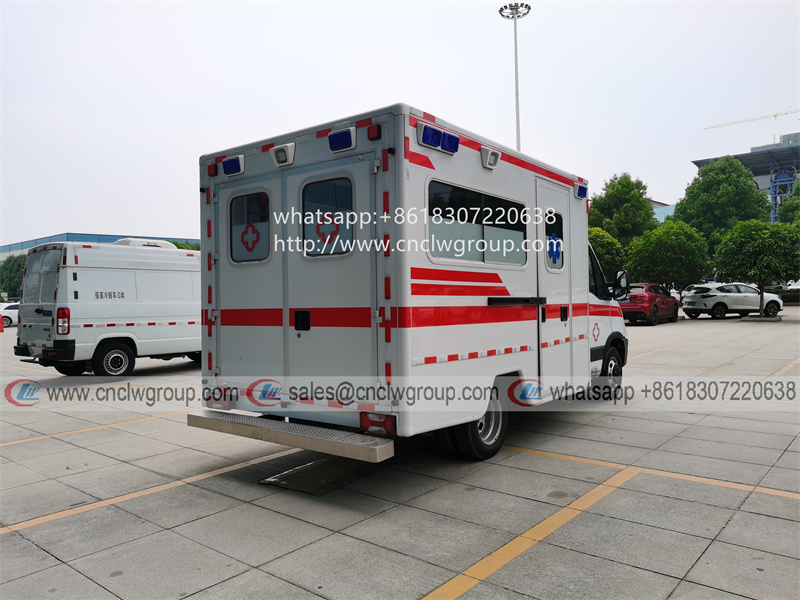 IVECO Daily 4x2 4x4 emergency rescue ambulance