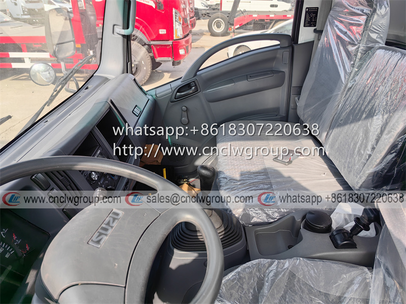 ISUZU 700P 3cbm small concrete mixer truck