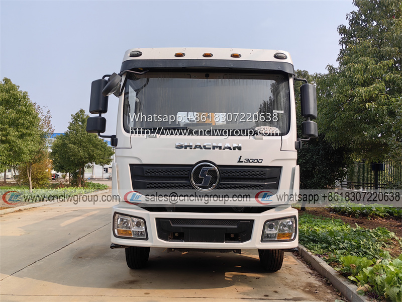 SHACMAN L3000 6.3 ton truck mounted crane