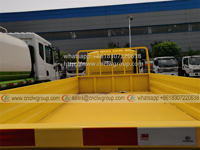Dongfeng 5 ton 14ft cargo truck