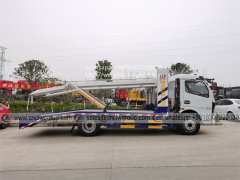 Dongfeng 2 two-position car carrier truck