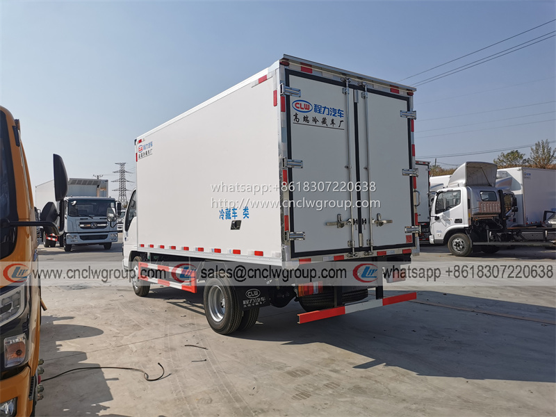 ISUZU 600P 14ft Refrigerated Truck