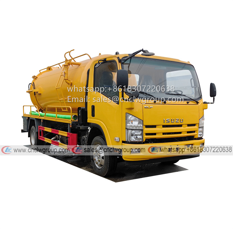 ISUZU 700P 8m3 vacuum sewage suction truck