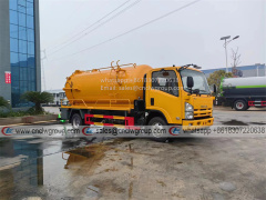 ISUZU 700P 8m3 vacuum sewage suction truck