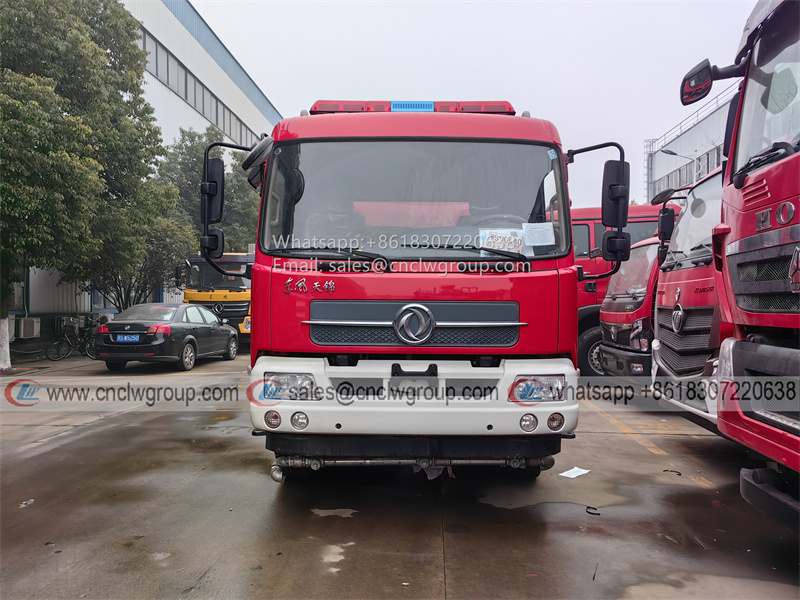 Dongfeng KR 6000 liter Fire Truck Water Tanker