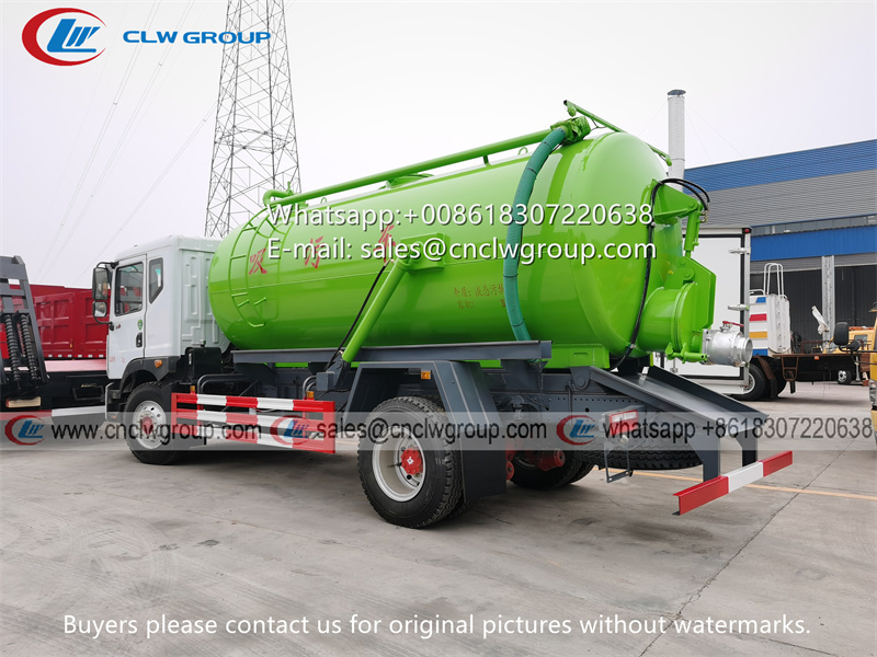 Dongfeng 12000 liter vacuum sewage suction truck