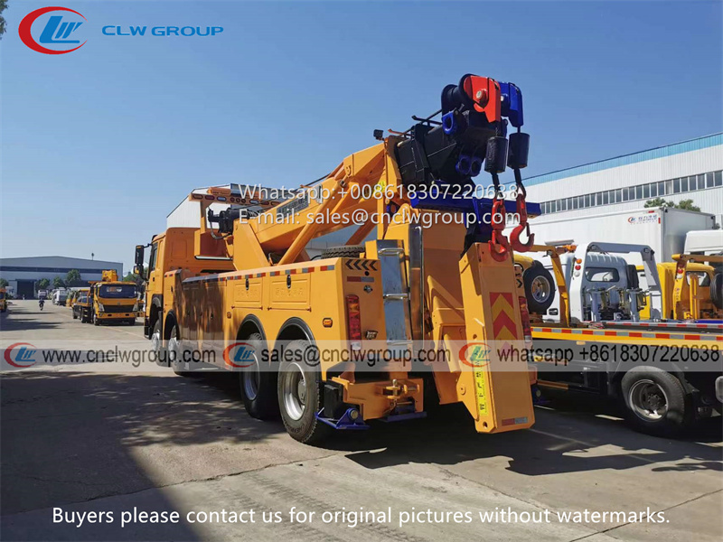 HOWO 8x4 50T rotary wrecker tow truck