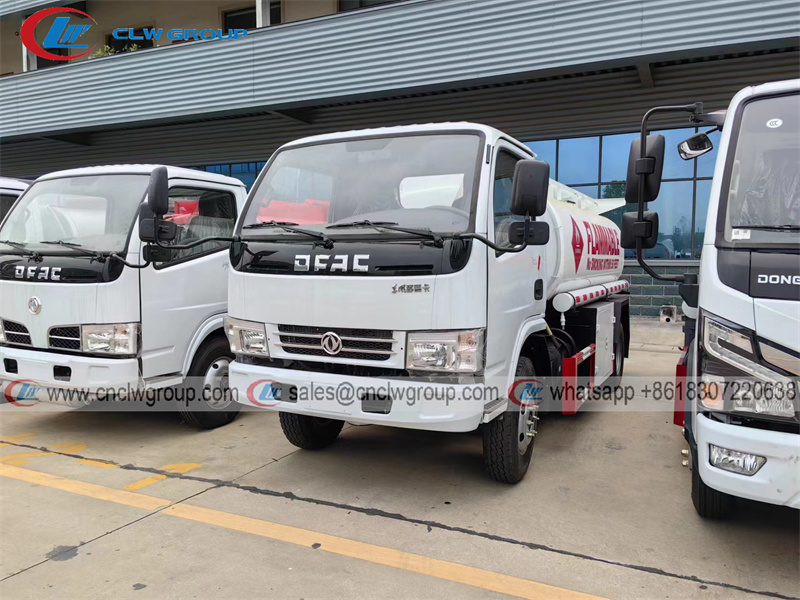 Dongfeng Dolicar 5000 liter fuel dispenser truck load capacity
