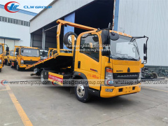 HOWO 4 ton wrecker towing recovery truck