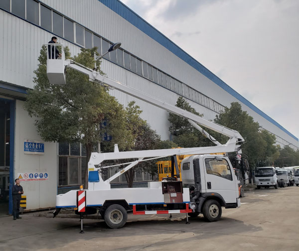 HOWO Single Cab 16m Knuckle Arm Aerial Work Platform Truck