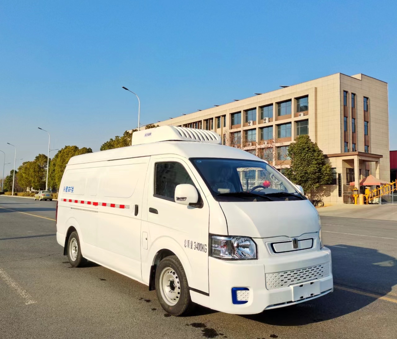 Why GEELY E6 Electric Refrigerator Van Called "King of Cost Efficient EV Freezer Van"?