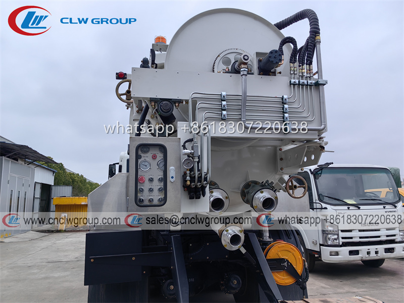 ISUZU GIGA 16m3 Sewer Jetting & Vacuum Truck Sewage Suction