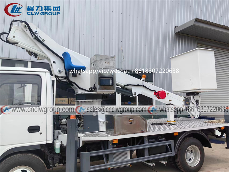 ISUZU 16m aerial work manlift truck