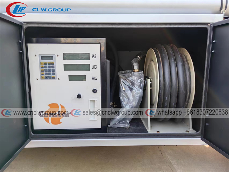 Dongfeng new head 5000 liter fuel dispenser truck price