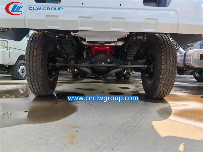 CLW 4x4 double cabin cargo truck