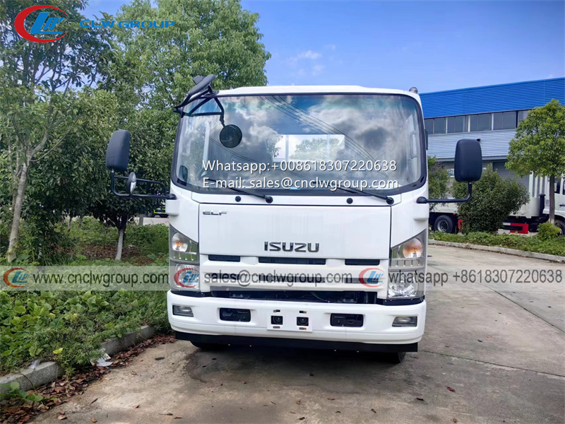 ISUZU 700P 18ft fence cargo truck