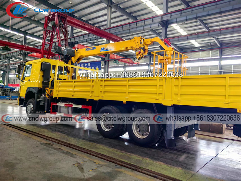 HOWO 6x4 Truck Mounted XCMG 6.3 Ton Boom Crane & 200kg load basket