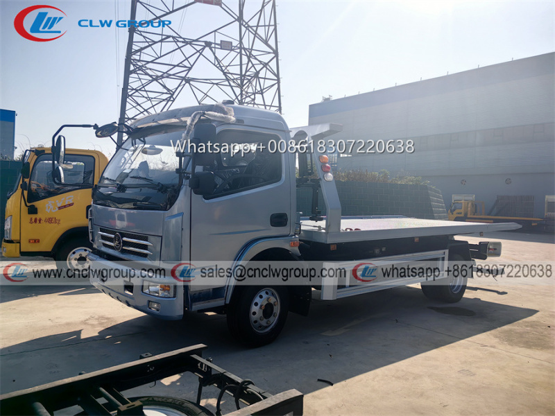 Chengli CLW 4x2 4 ton flatbed wrecker tow truck