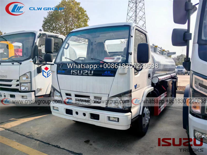 ISUZU NHR 600P 5000 liters Fuel Tank Refuel Truck