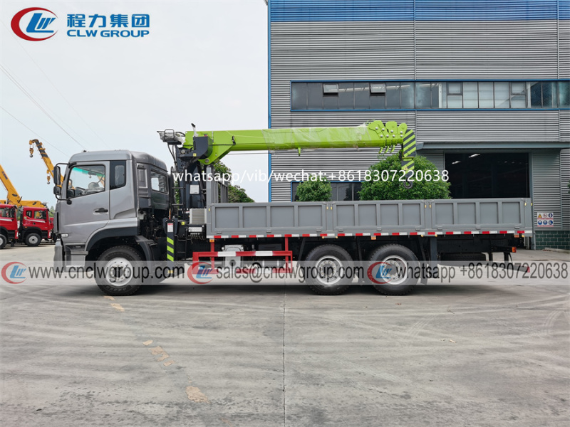 CLW 6x4 boom crane truck with 12 ton telescopic crane