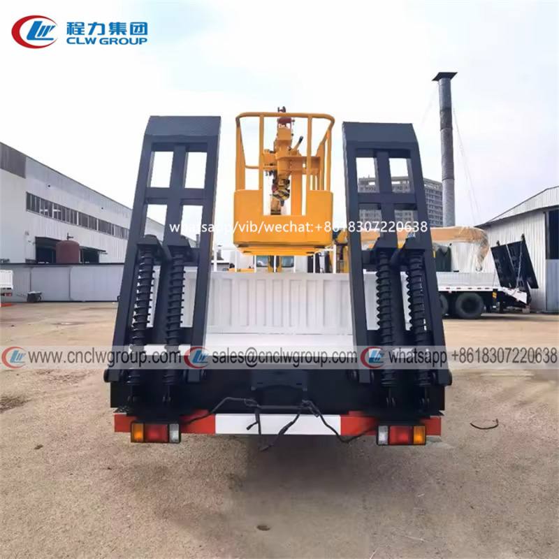 ISUZU FRR flatbed truck mounted 4t crane and working basket