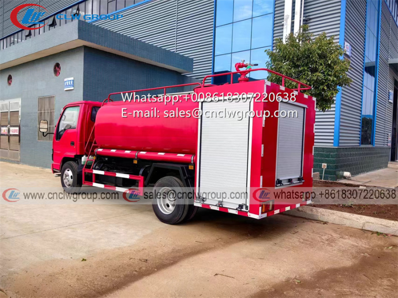 ISUZU 600P 4000L water tanker fire truck with sprinkler
