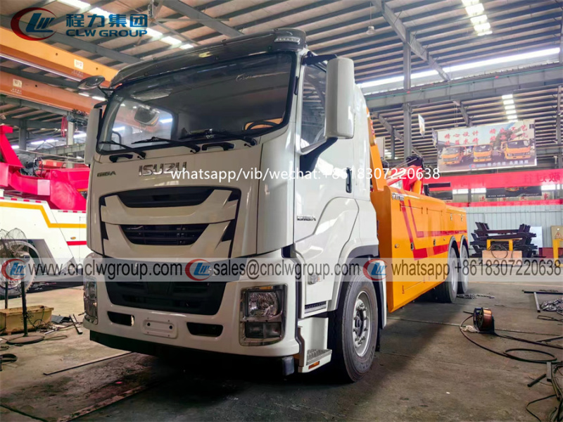 ISUZU GIGA 6x4 20T Tow Truck Wrecker