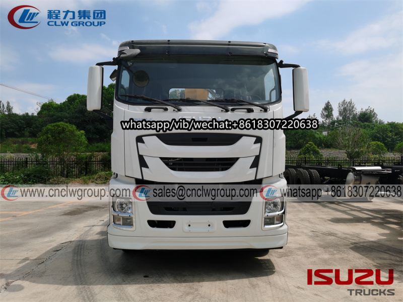 ISUZU GIGA FTR 4x2 10 ton crane truck