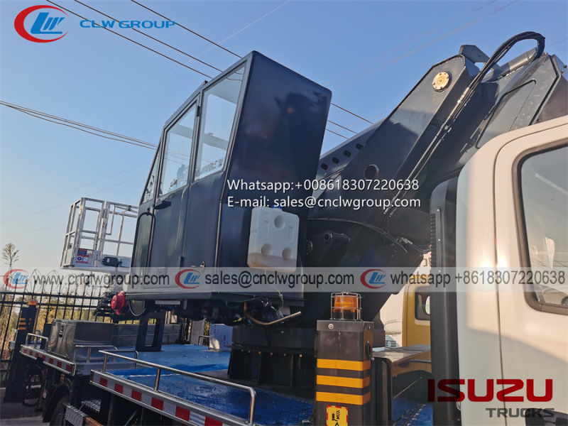ISUZU 700P 36m aerial platform bucket truck