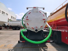 ISUZU 8000L vacuum sewage septic tanker truck