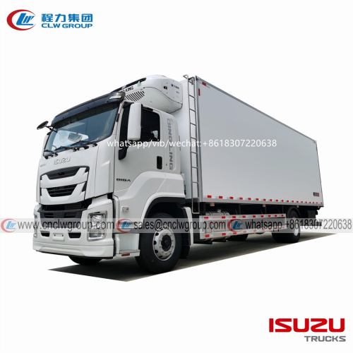 ISUZU GIGA 7.5m refrigerated trucks with Thermo King T-880
