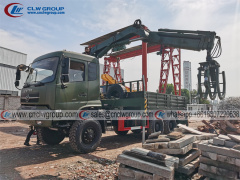 CLW Dongfeng 6x6 off road grabber crane truck for log wood