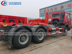 SINOTRUK HOWO RHD 6x4 25 ton hooklift truck with 25cbm box