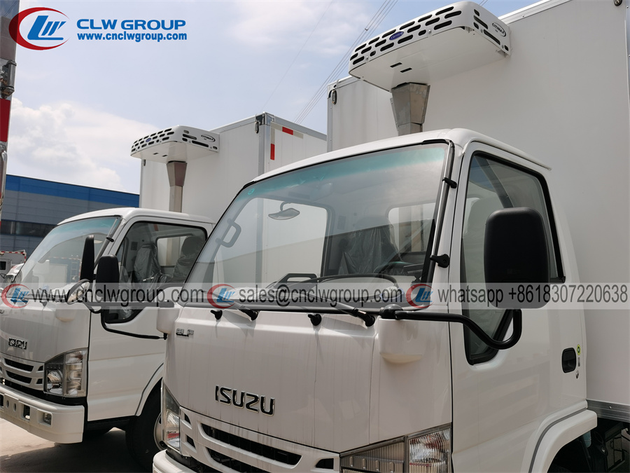 Isuzu elf 4 ton refrigerated truck