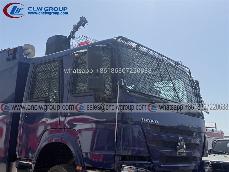 HOWO 6*4 anti riot water tank fire truck