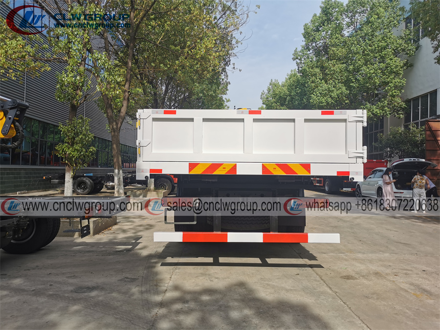 Sinotruk HOWO RHD 6*4 truck mounted 5 ton knukcle crane