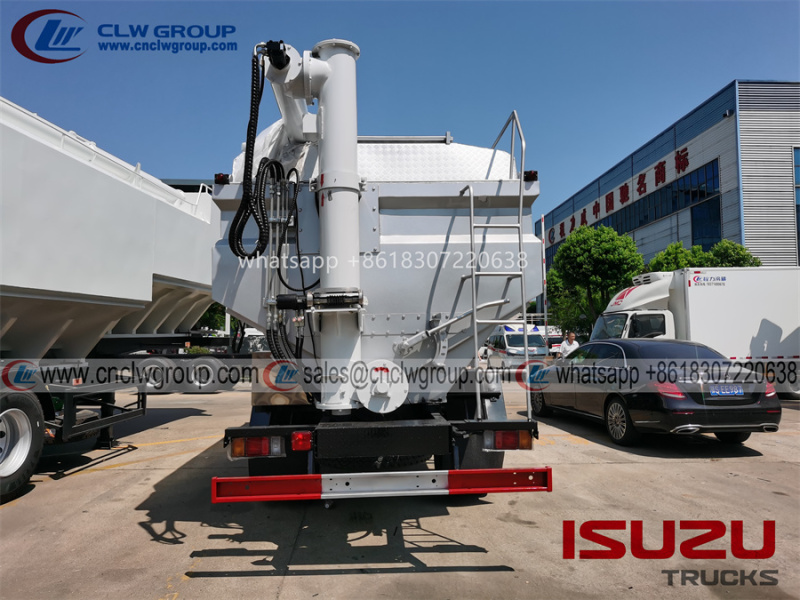 ISUZU 12m3 auger feed trucks