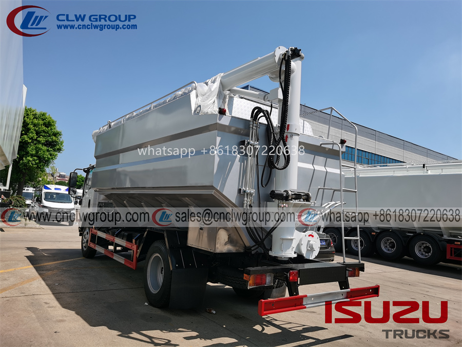 ISUZU 12m3 auger feed trucks
