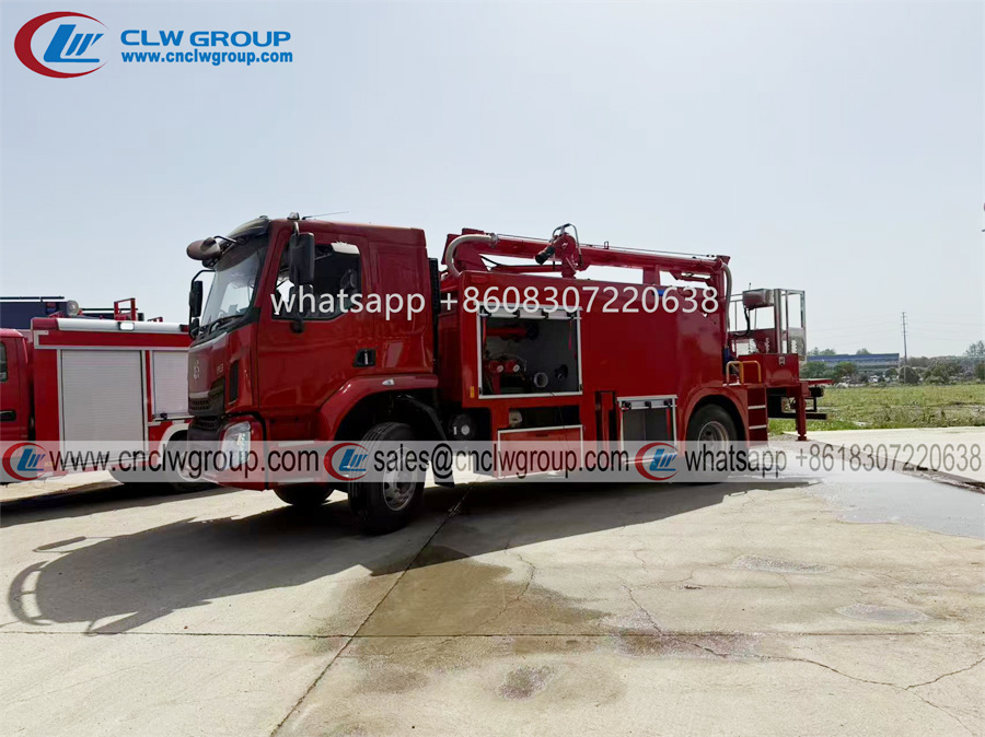Liuqi Chenglong H5 4m3 5m3 bucket lifting jet water fire trucks