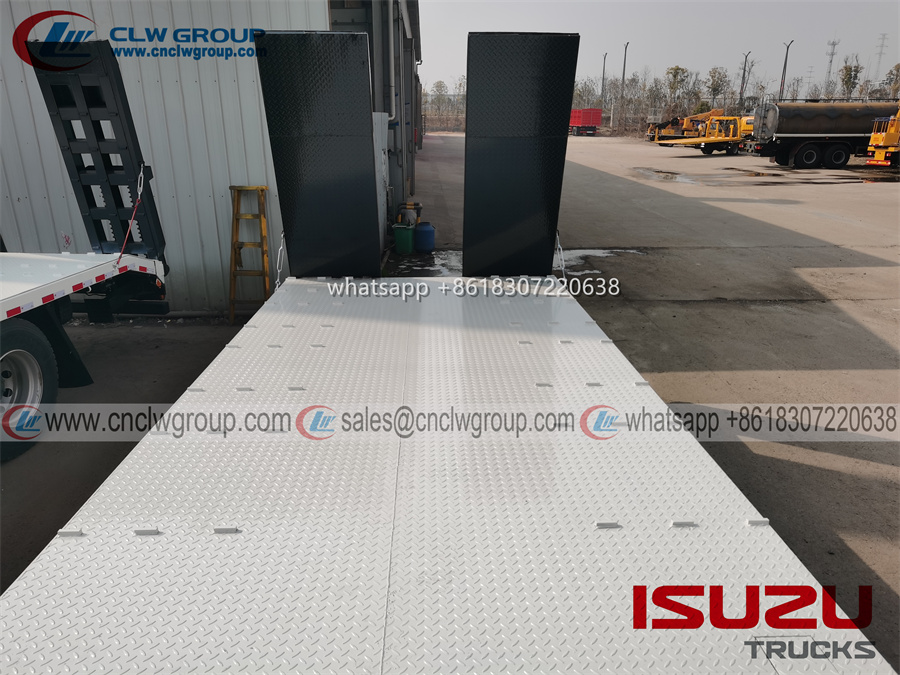 ISUZU 4x4 8 ton self loading flat bed truck with 6 ton winch