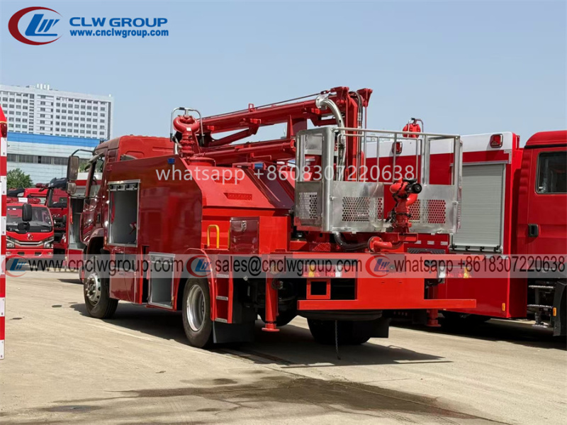 Liuqi Chenglong H5 4m3 5m3 bucket lifting jet water fire trucks