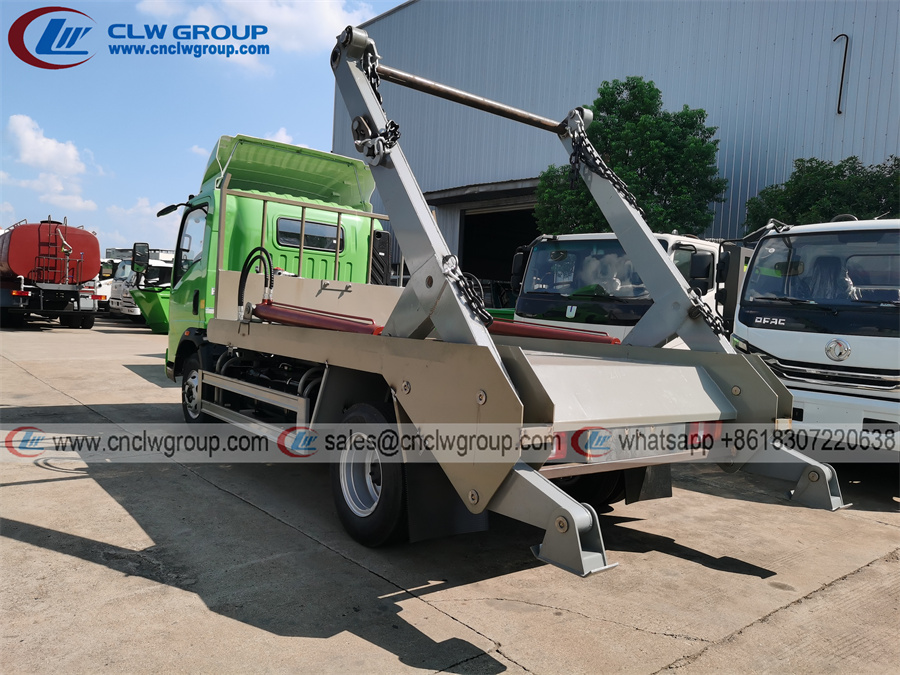HOWO RHD 4cbm skip loader garbage truck